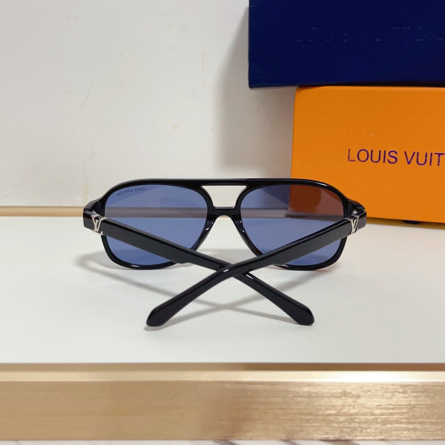 25 new Fashion sunglasses