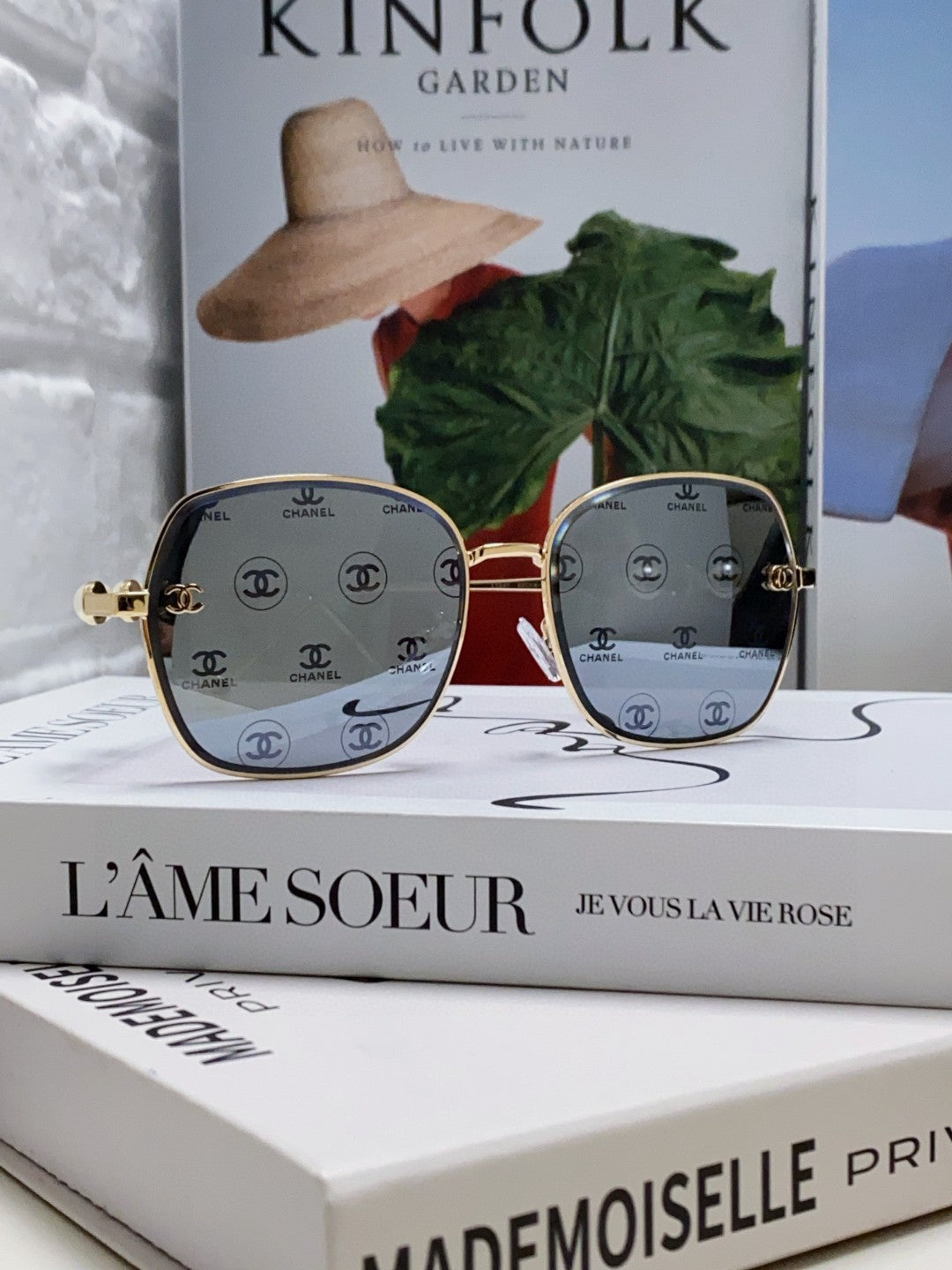 C 25 new Fashion sunglasses