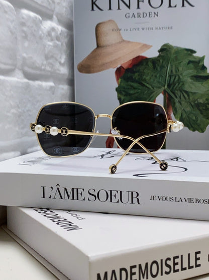 C 25 new Fashion sunglasses