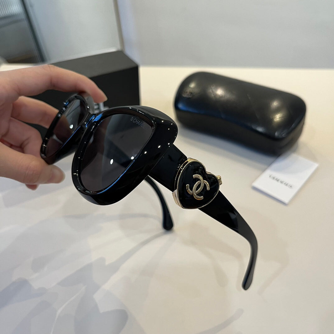 C 25 new Fashion sunglasses