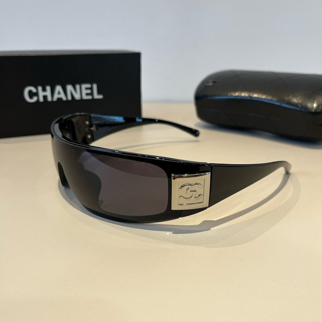 C 25 new Fashion sunglasses