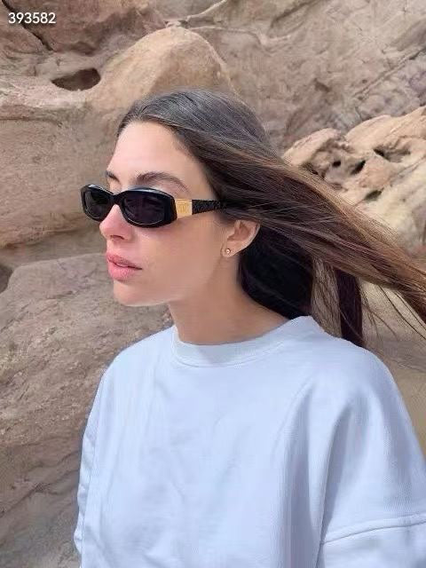 C 25 new Fashion sunglasses