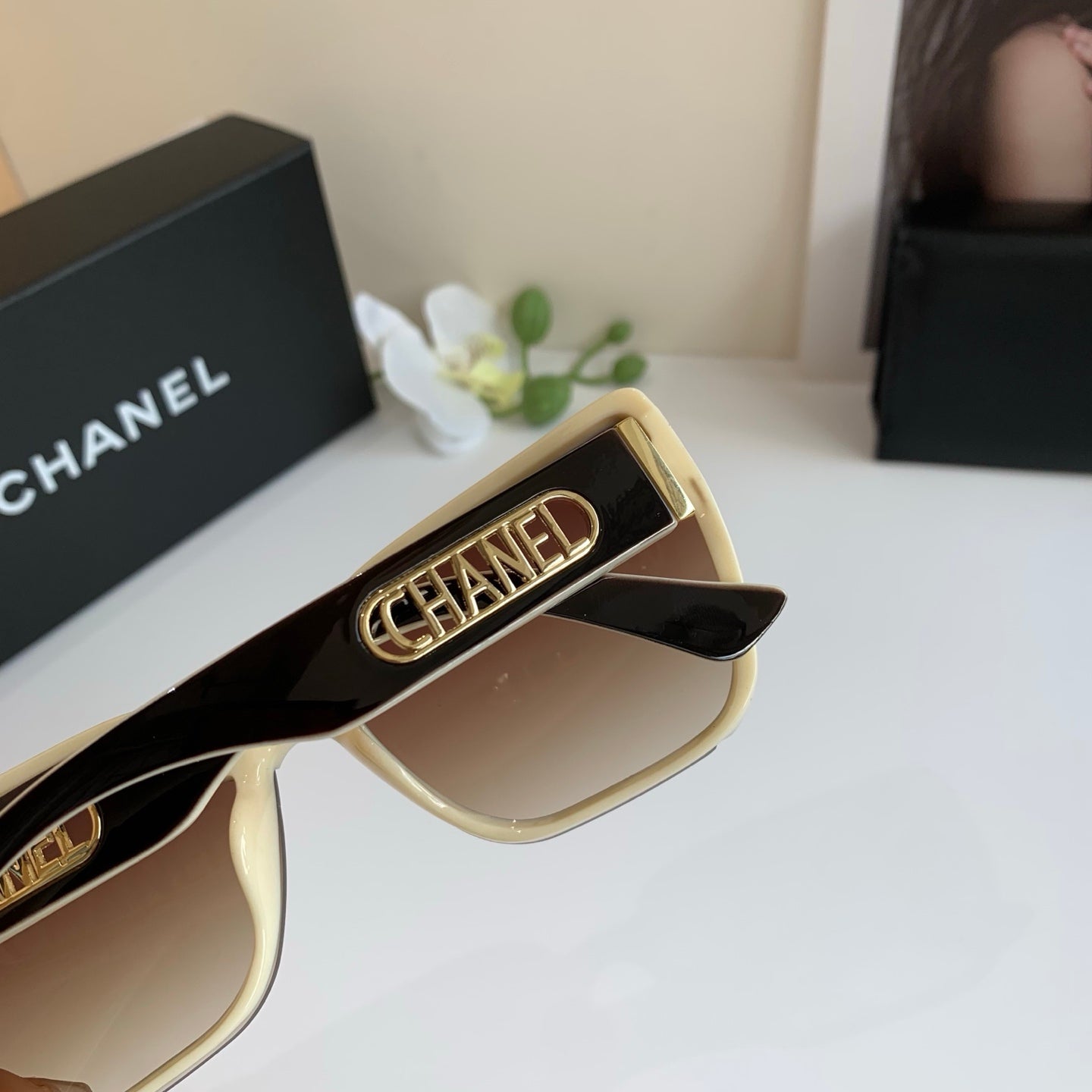 C 25 new Fashion sunglasses