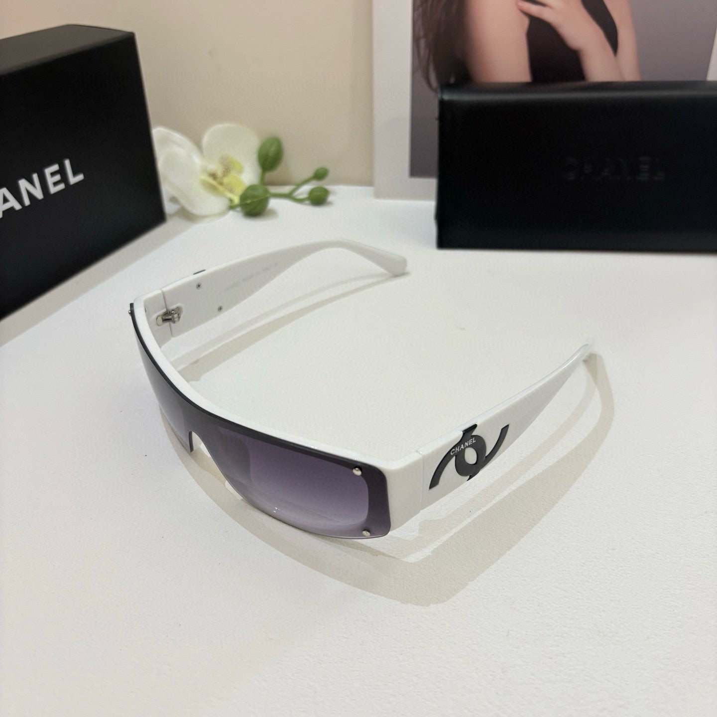 C 25 new Fashion sunglasses