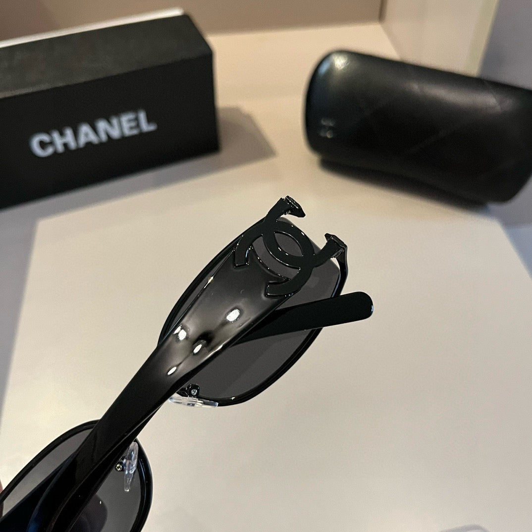 C 25 new Fashion sunglasses
