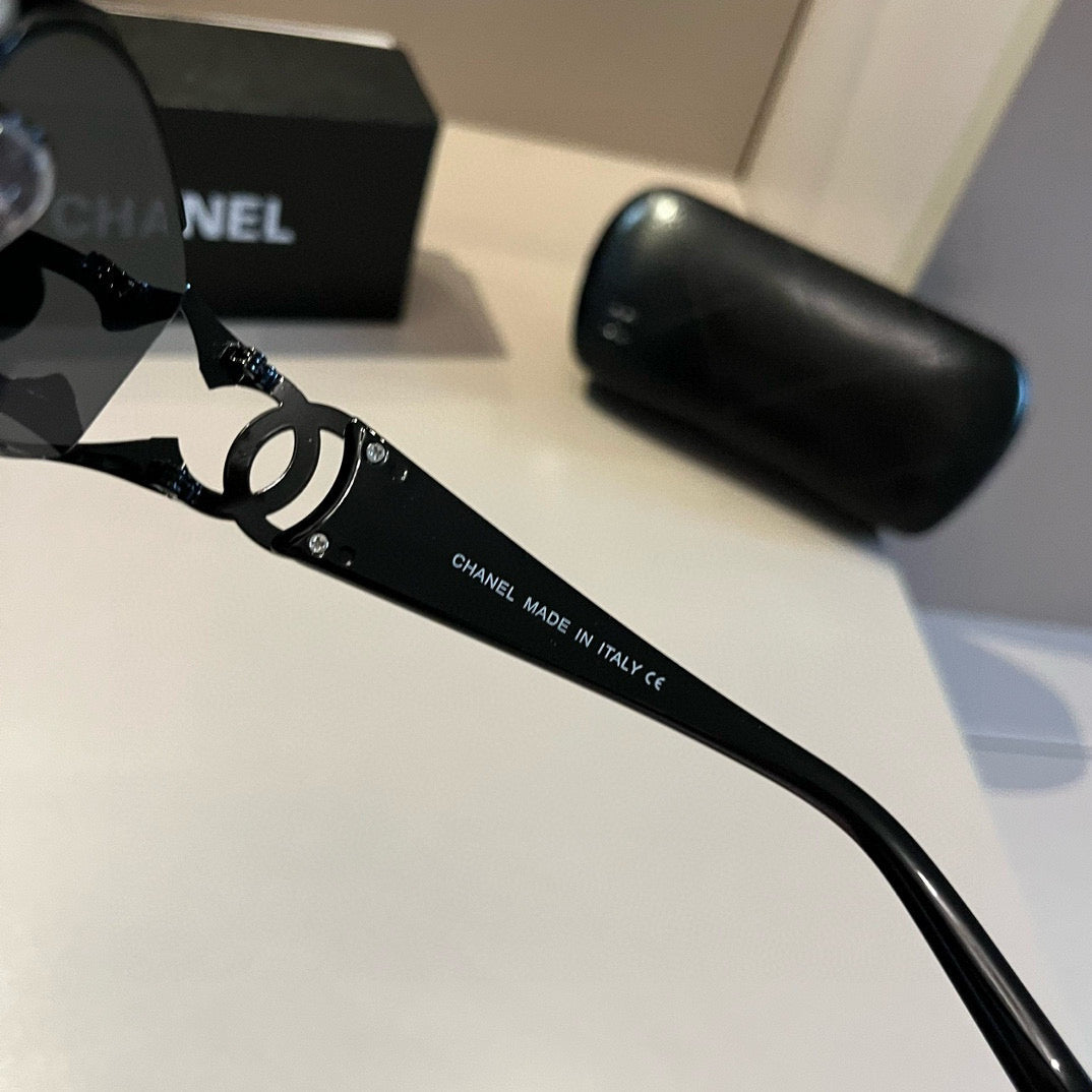 C 25 new Fashion sunglasses