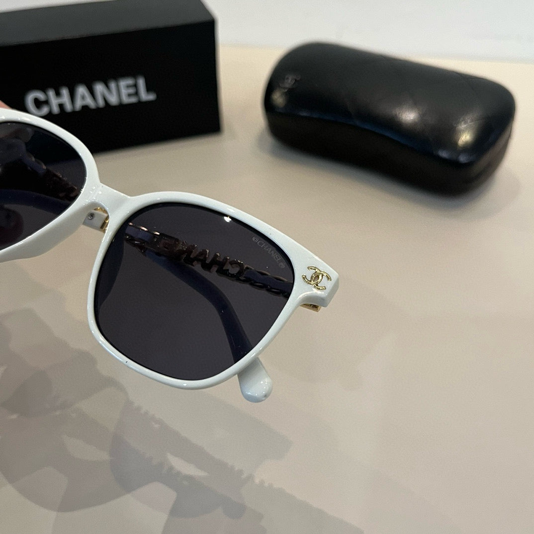 C 25 new Fashion sunglasses