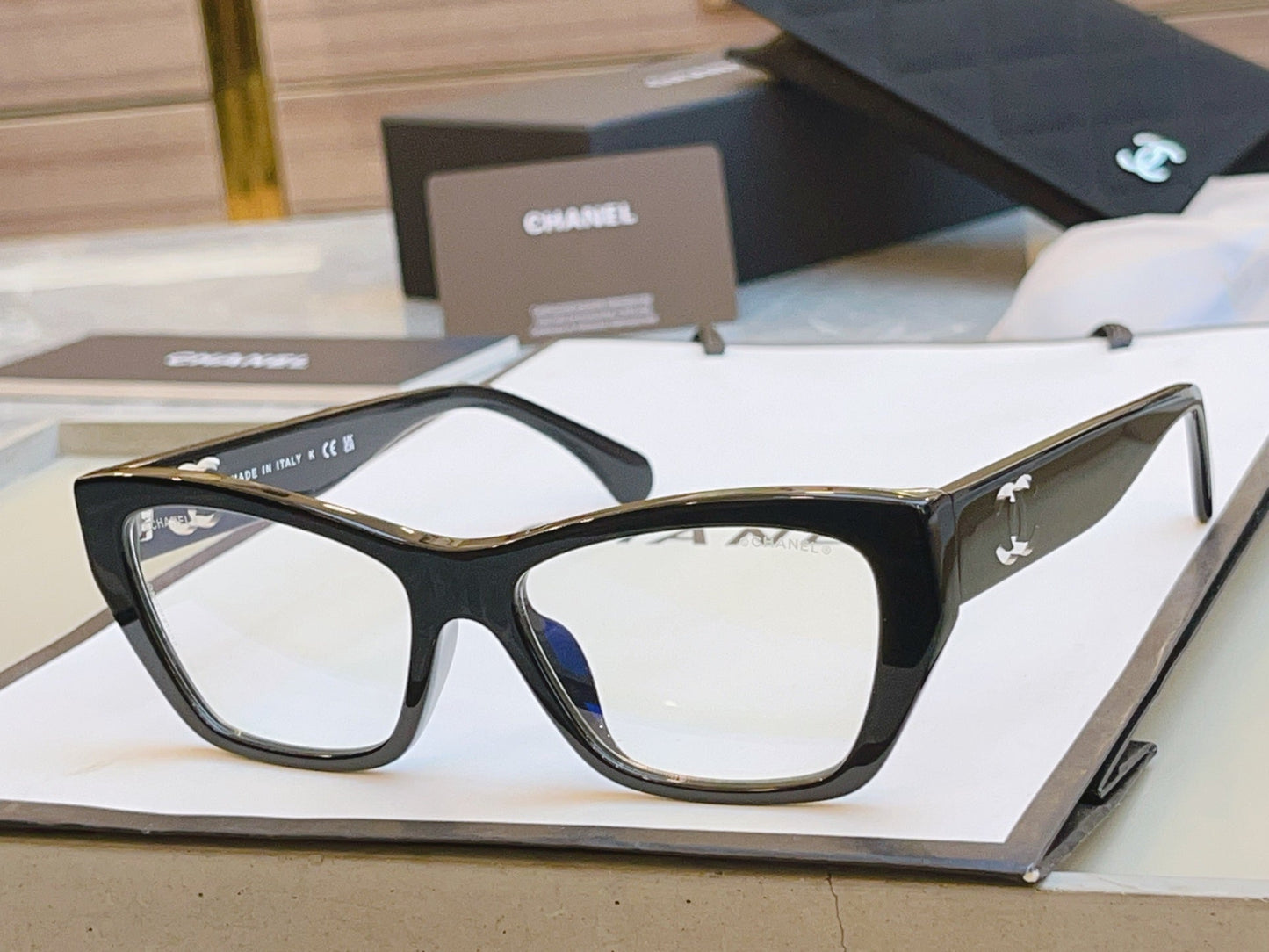 C 25 new Fashion sunglasses