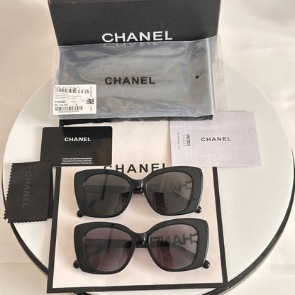 C 25 new Fashion sunglasses