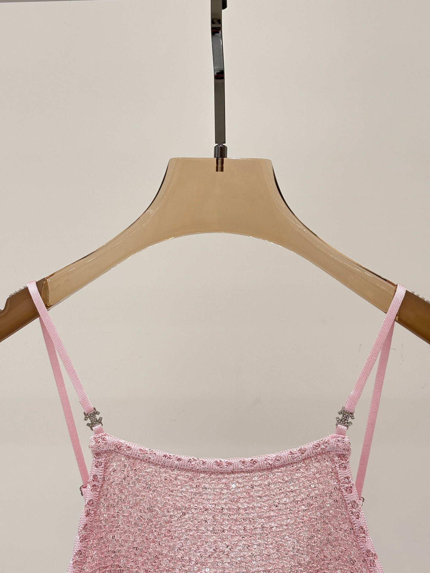 25ss Early spring new diamond button sequins decorated ruffled knitted vest