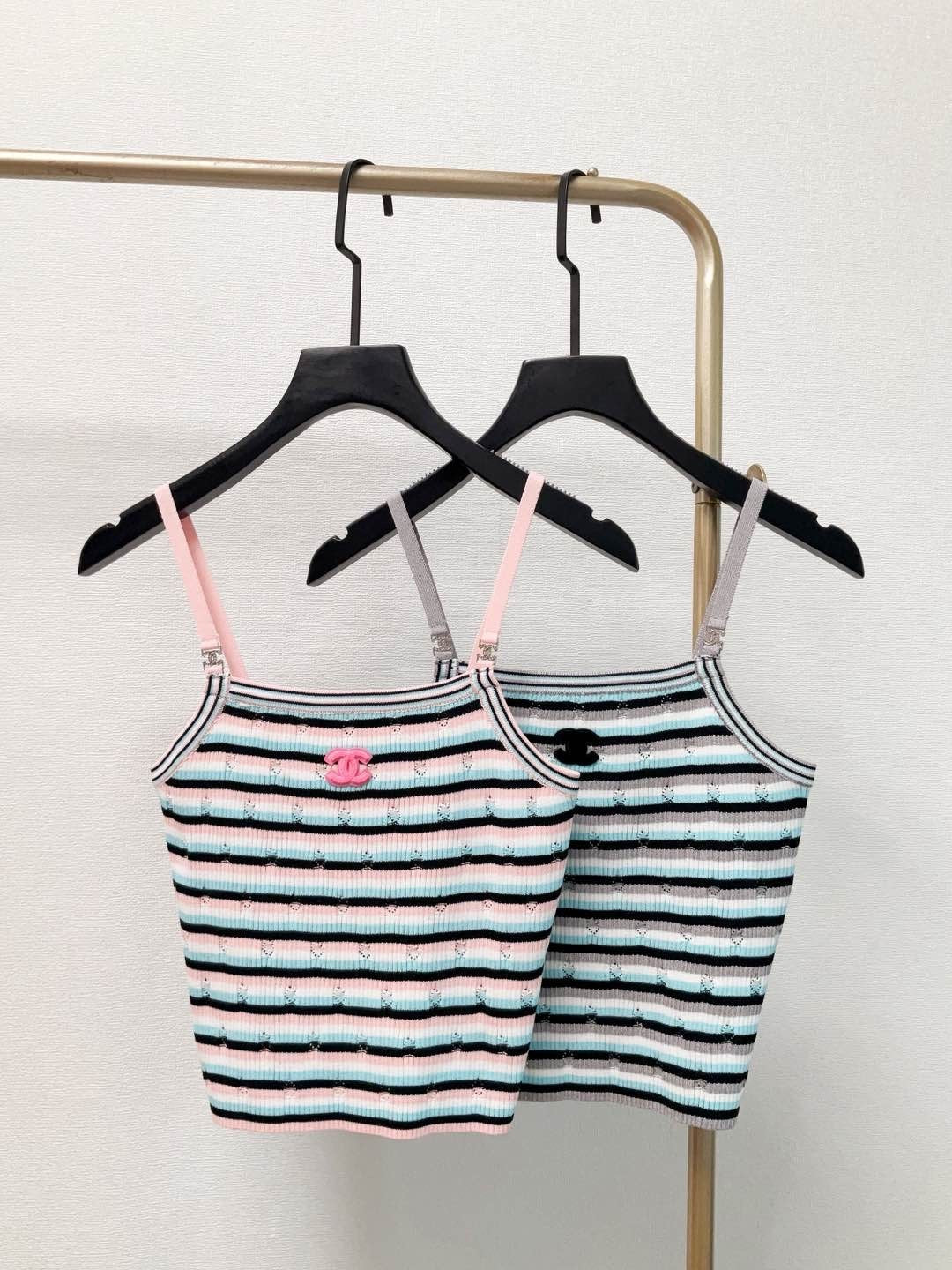 25ss Flocked Logo Contrast Stripe Knit Camisole