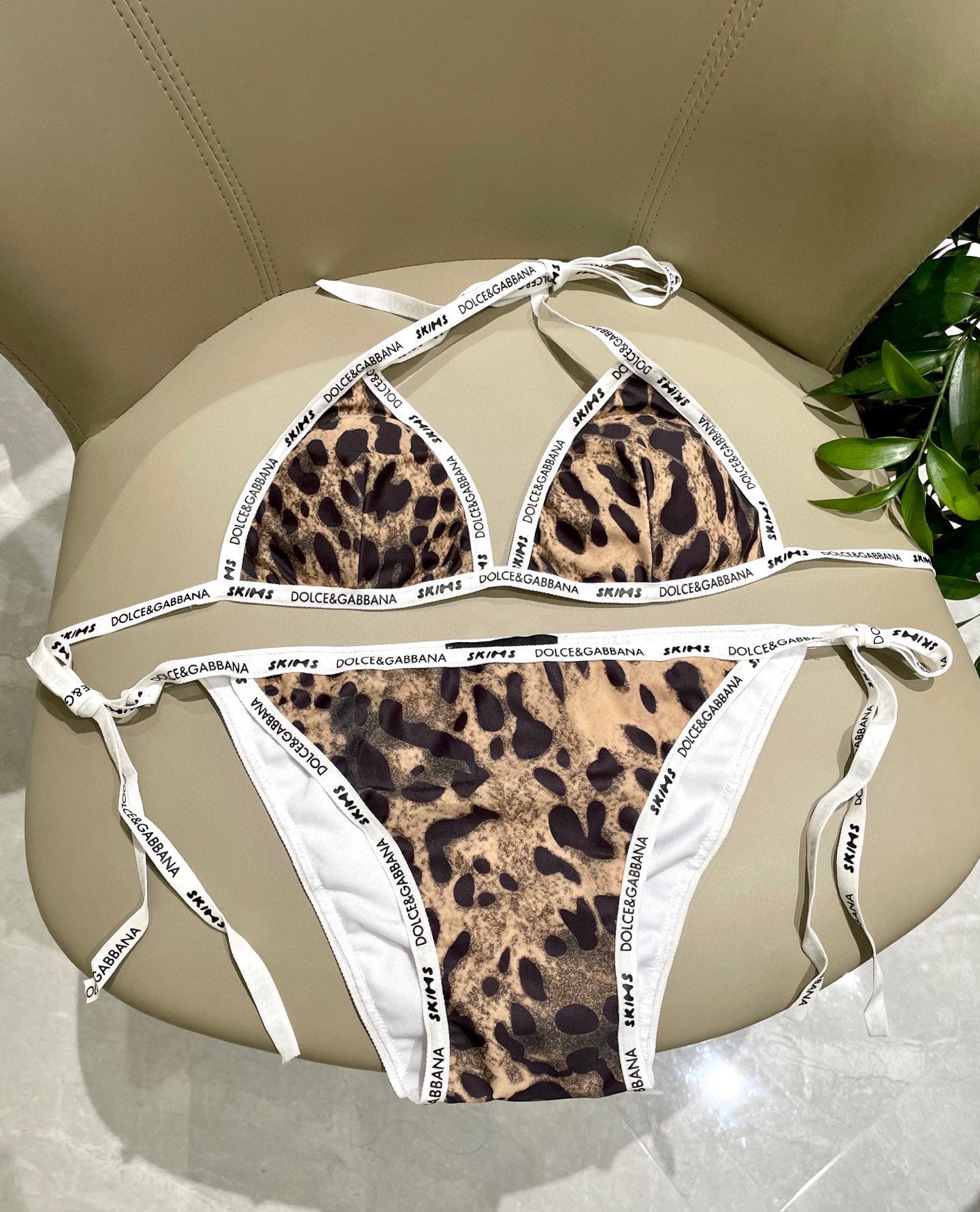 25 Leopard Print Separate Swimsuit