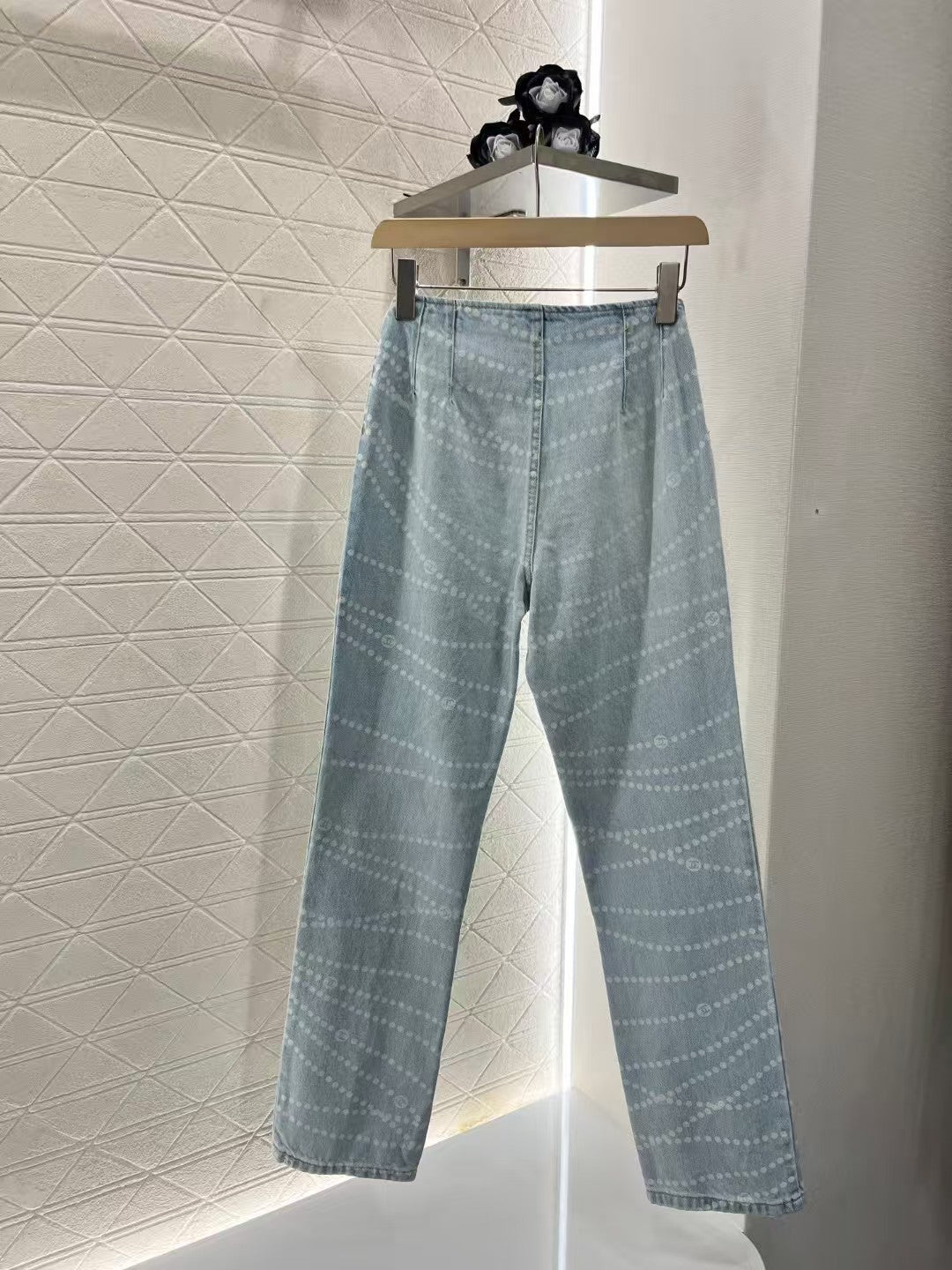 Logo wide leg jeans