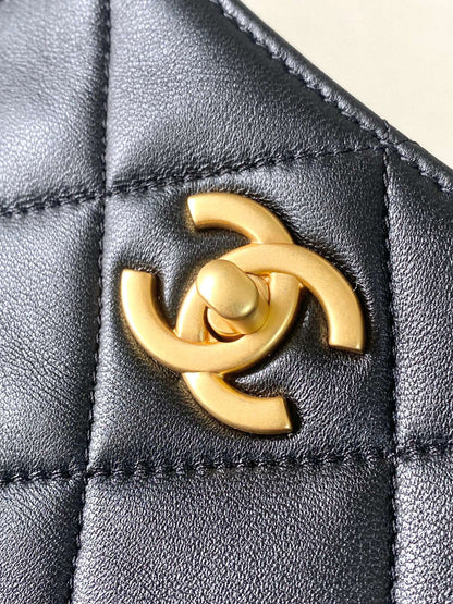 24 Folding hobo underarm bag