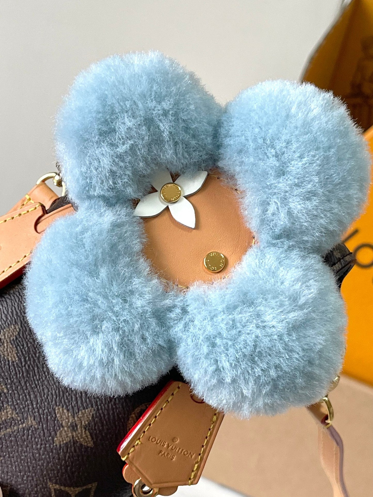 MB chip version mobile phone package