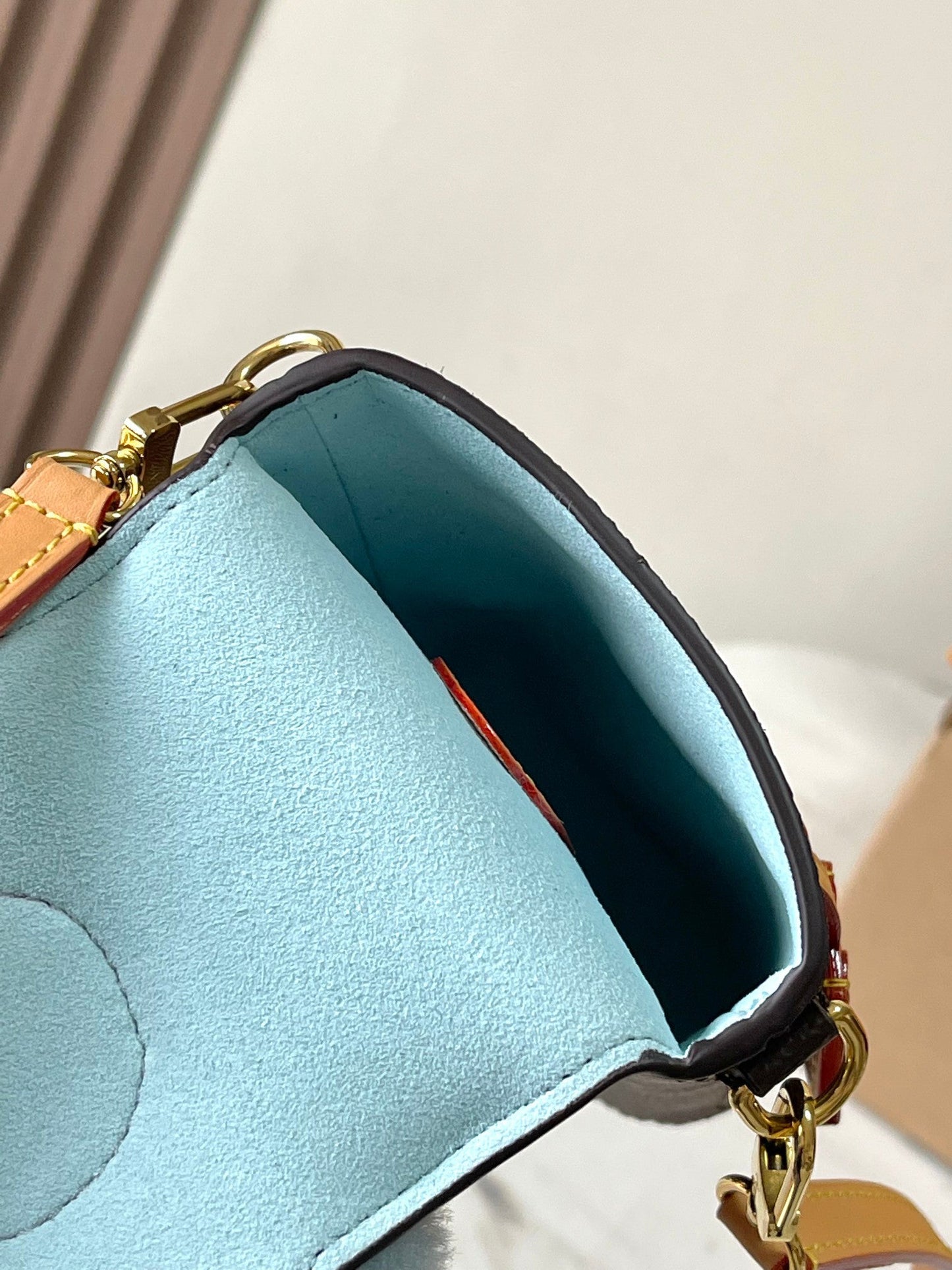 MB chip version mobile phone package