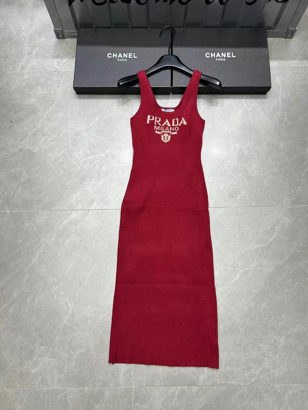 25 Summer new classic jacquard letter sleeveless knitted dress