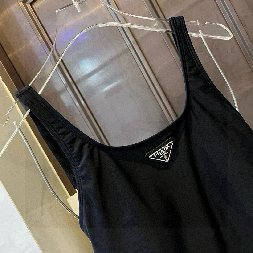 25 new summer one-piece swimsuits