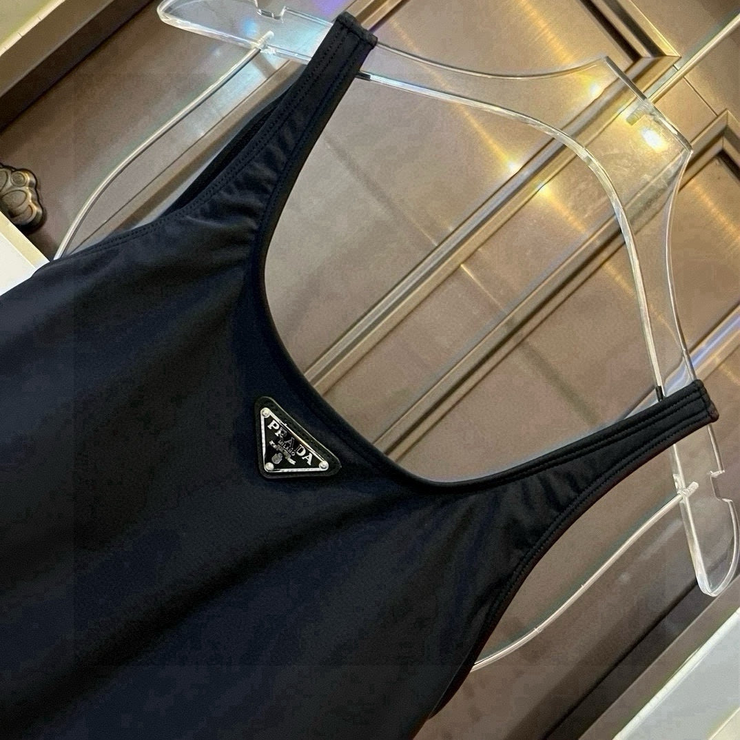 25 new summer one-piece swimsuits