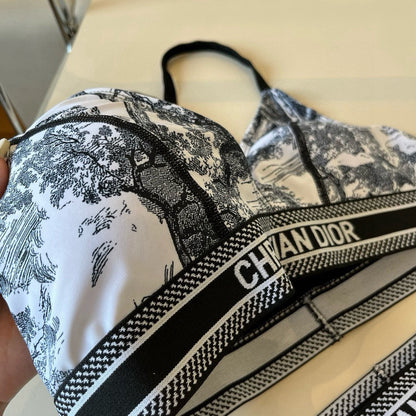 25 new summer two-piece swimsuits