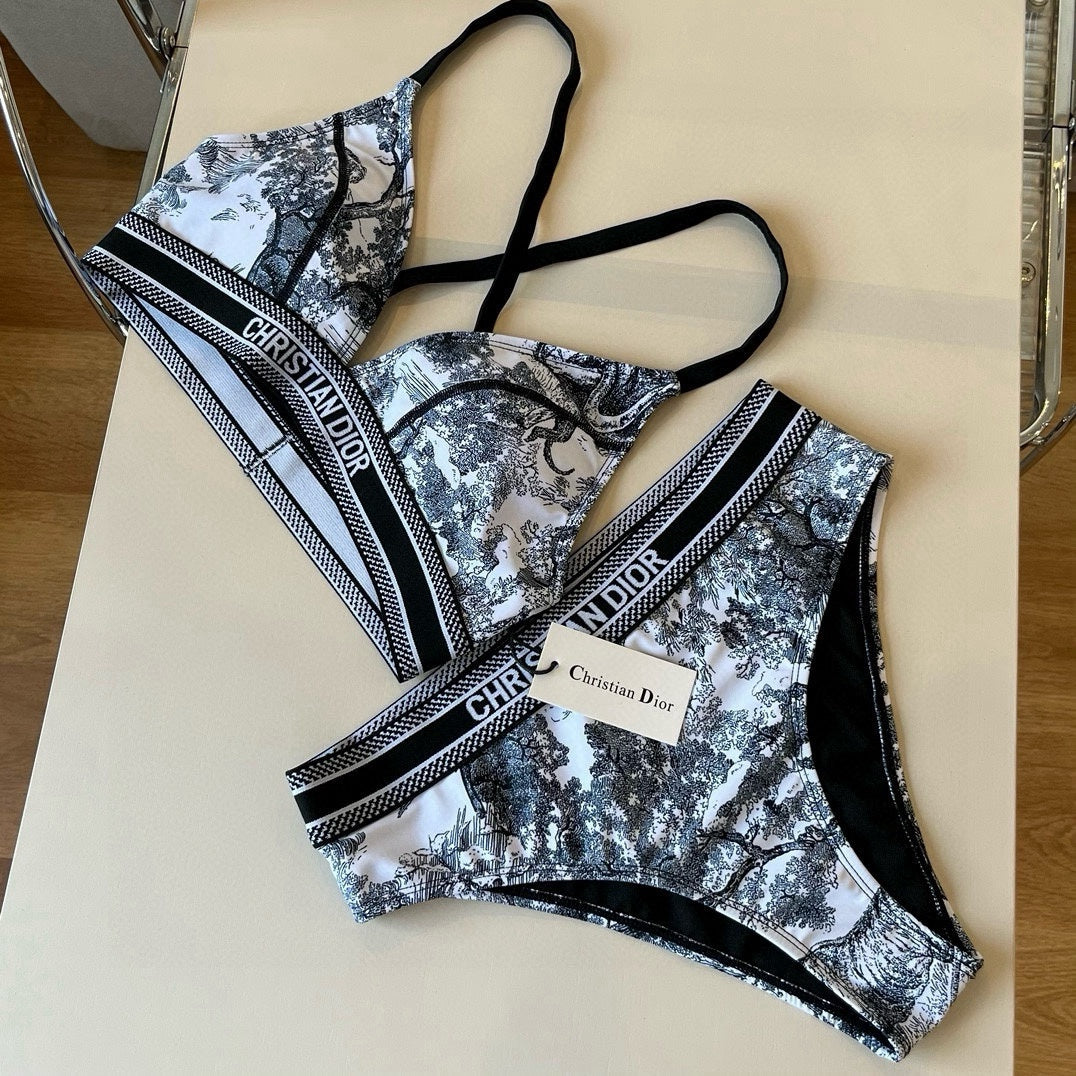 25 new summer two-piece swimsuits