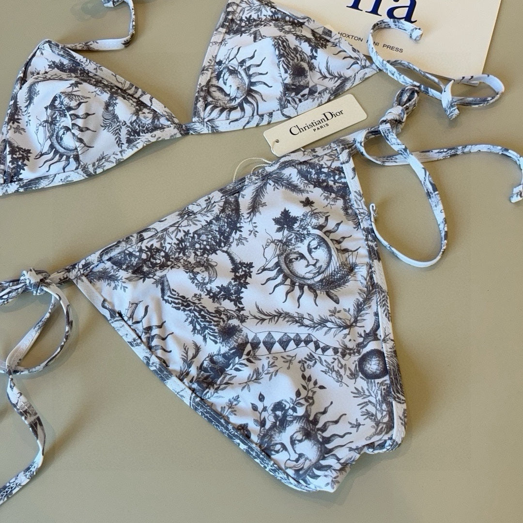 25 New Animal Print One-Piece Swimsuits for Summer