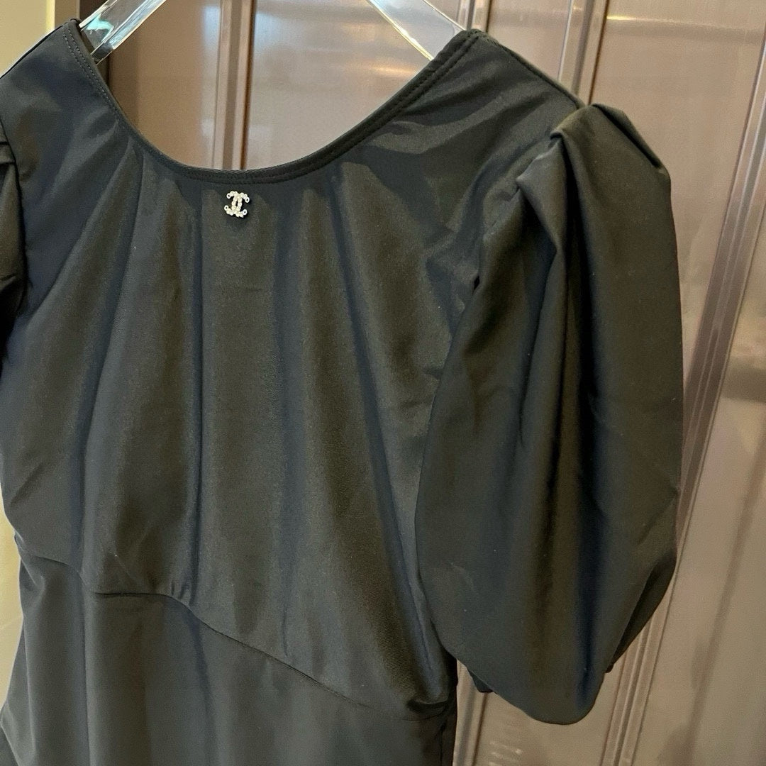 25Latest Beach One-Piece Swimsuits for Summer