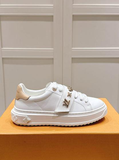 25 New four-leaf clover 🍀 sunflower 🌞 charm small white shoes