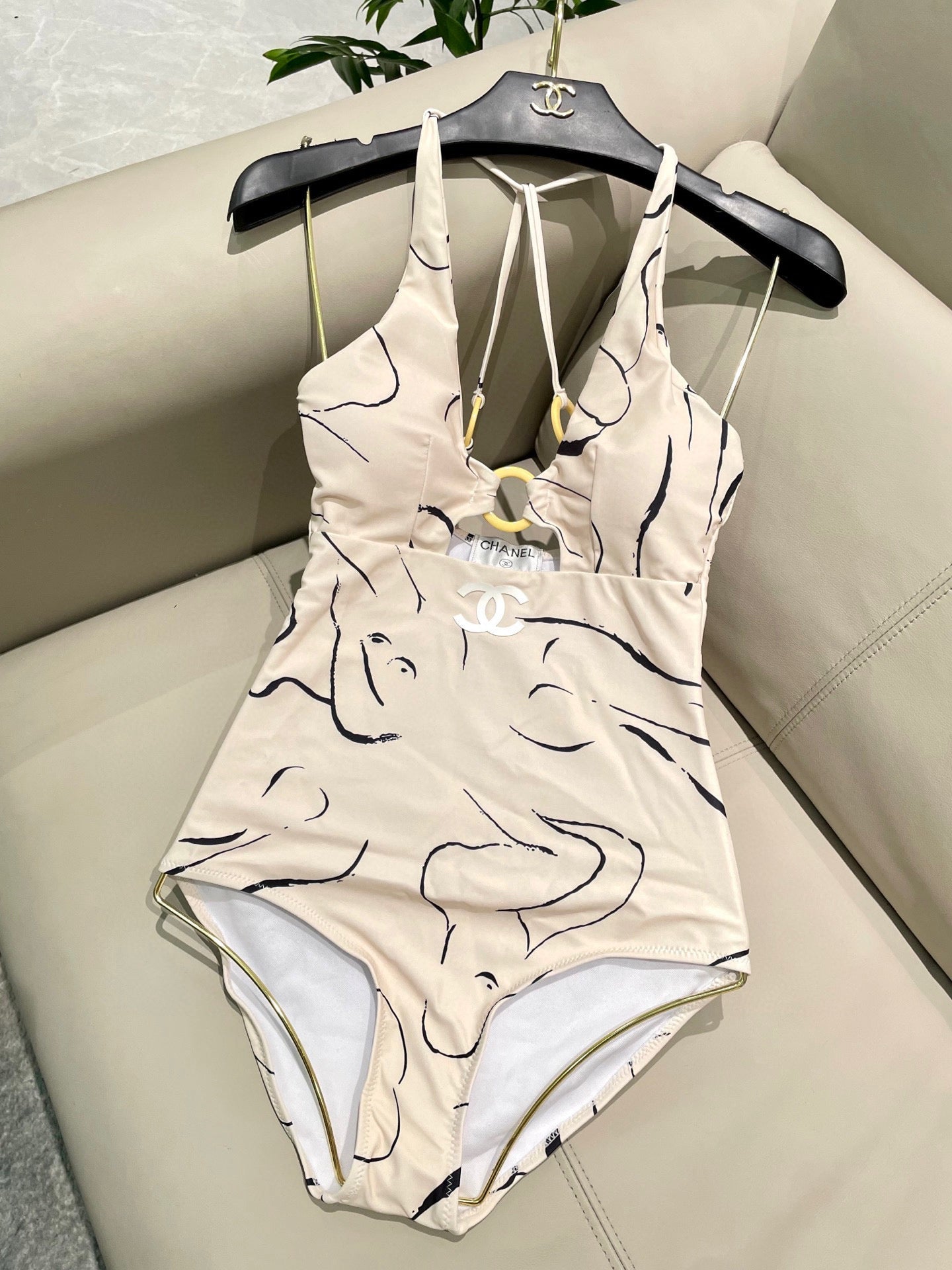 25 New one-piece swimsuit