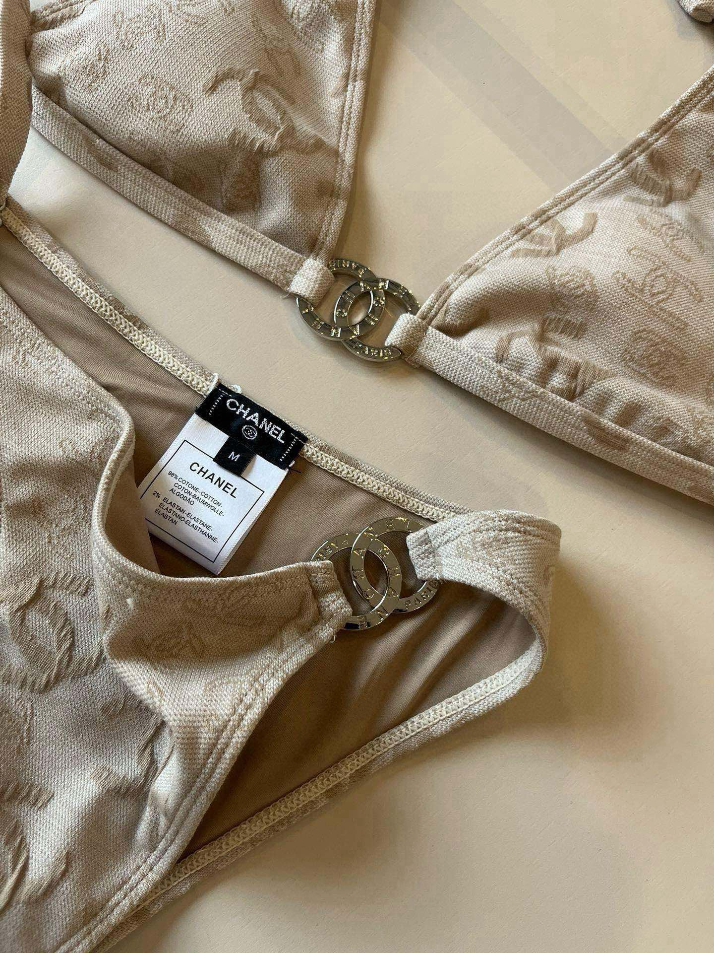 25 New style printed swimsuit