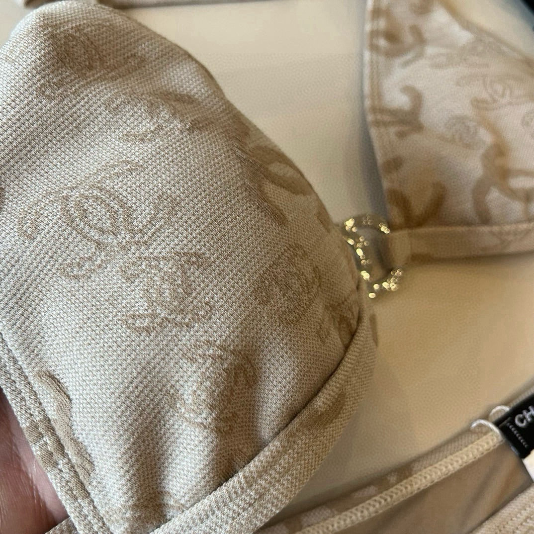 25 New style printed swimsuit