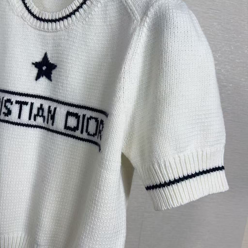 25 Star Letters Knitted Short Sleeves