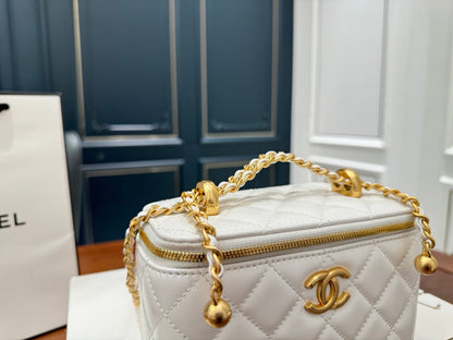 25 new chain cosmetic bag with mirror