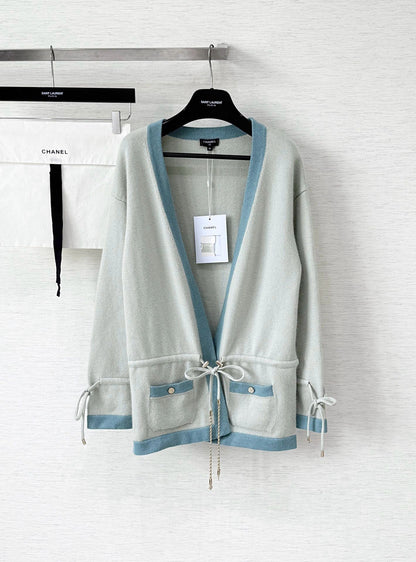 Pure wool cardigan with custom color and dyeing, contrasting color splicing, drawstring