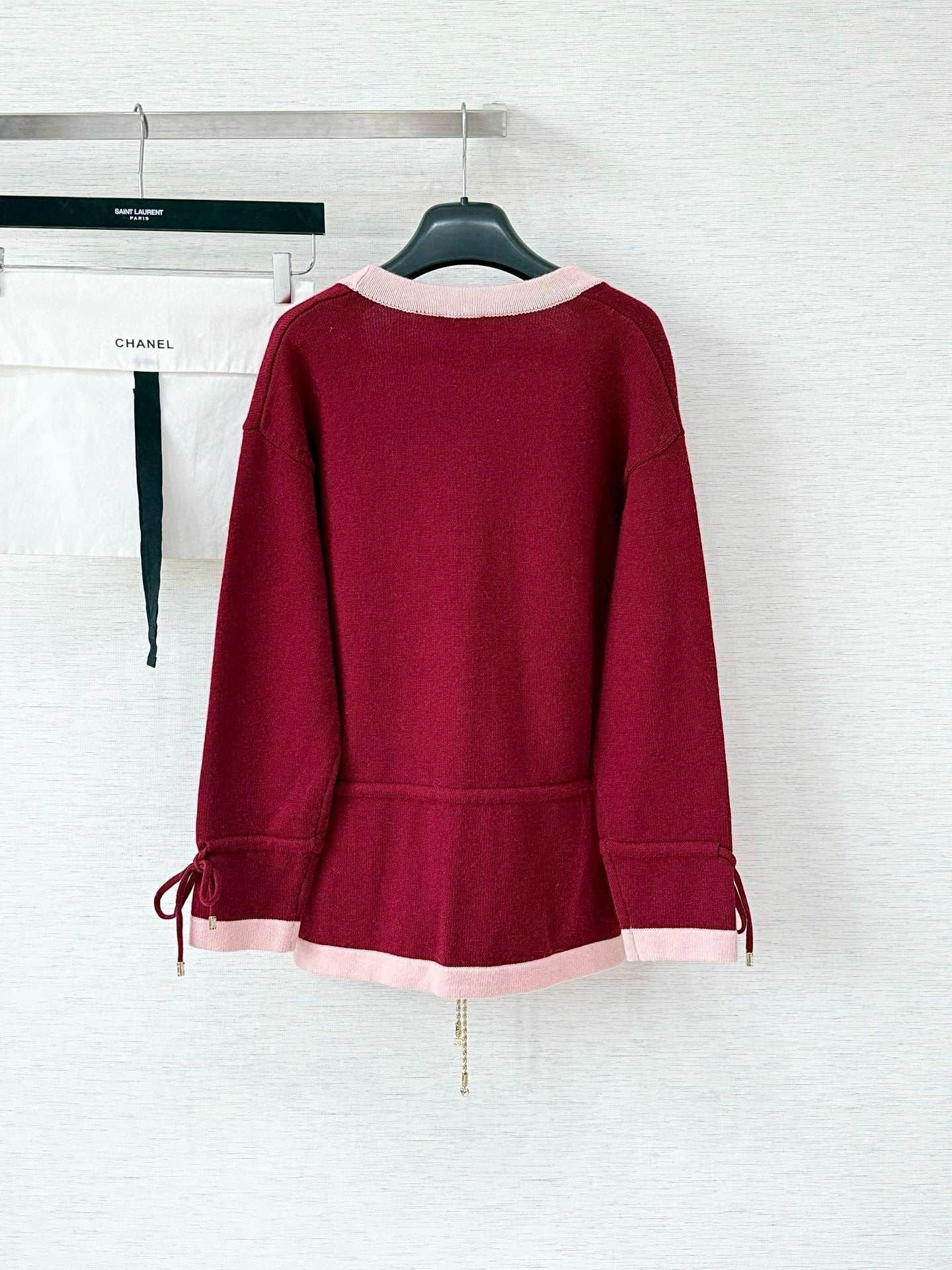 Pure wool cardigan with custom color and dyeing, contrasting color splicing, drawstring