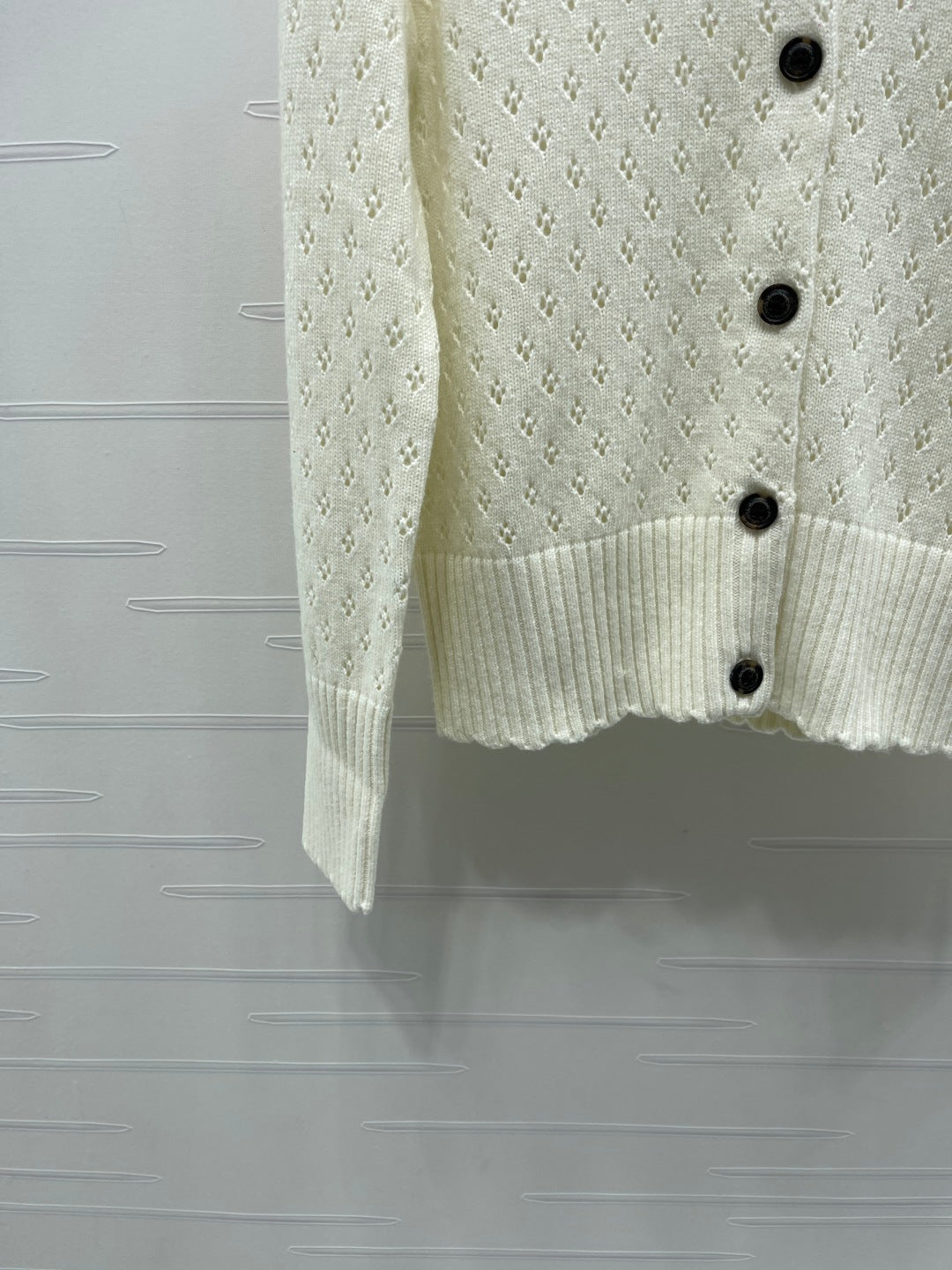 2025 Early Autumn New Floral Hollow Round Neck Long Sleeve Cardigan