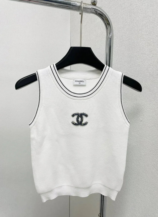 round neck vest with handmade beads on the chest