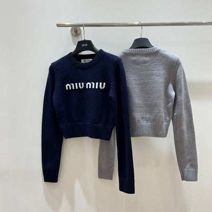 25fw Short crop top sweater with exposed navel