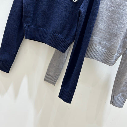 25fw Short crop top sweater with exposed navel