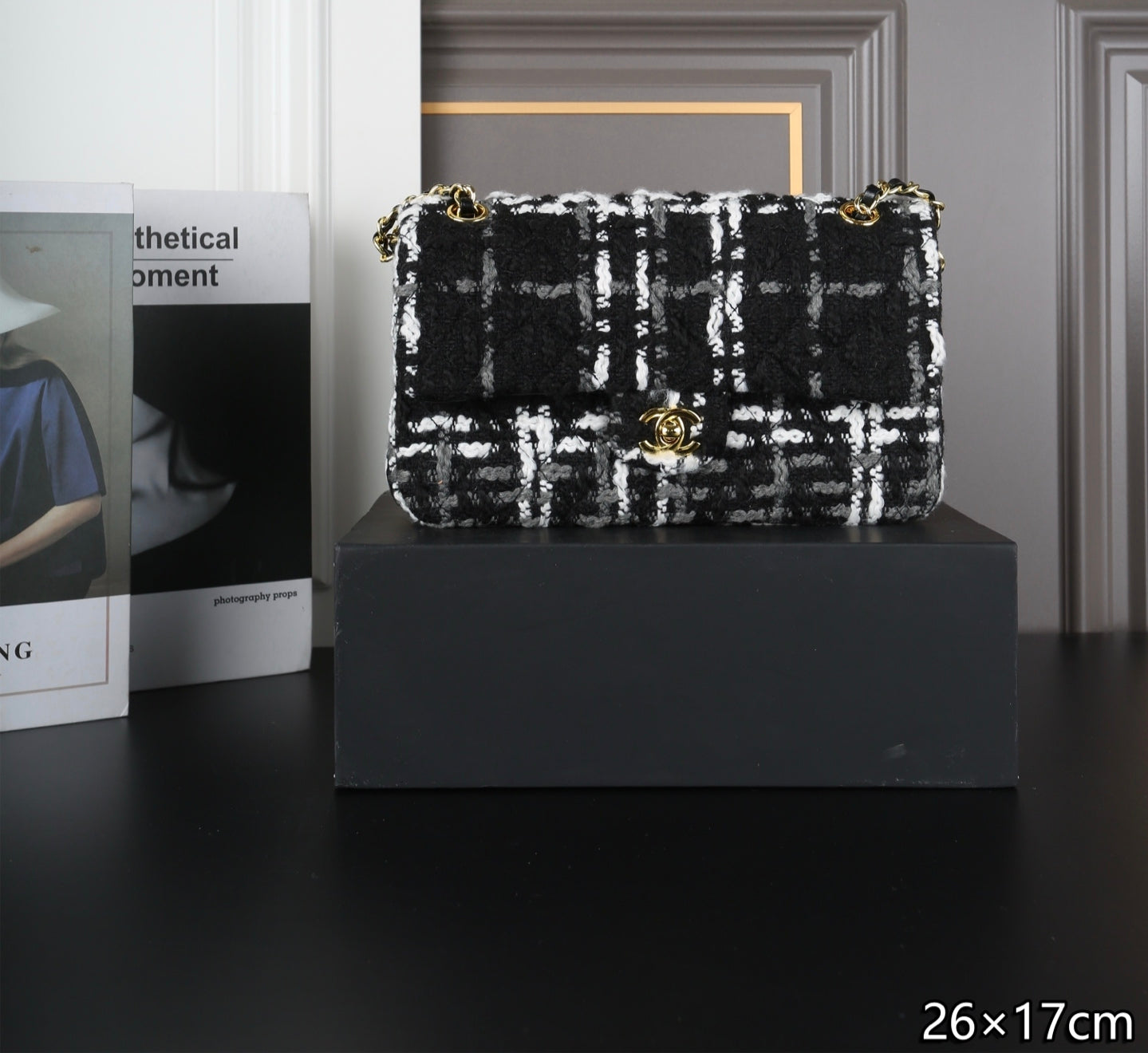 New tweed chain shoulder bag