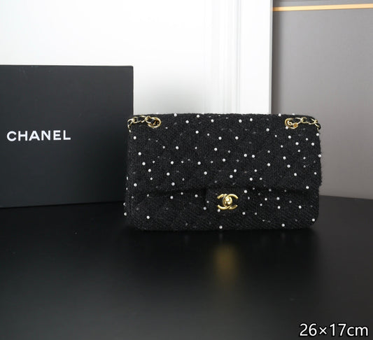 New tweed pearl chain shoulder bag