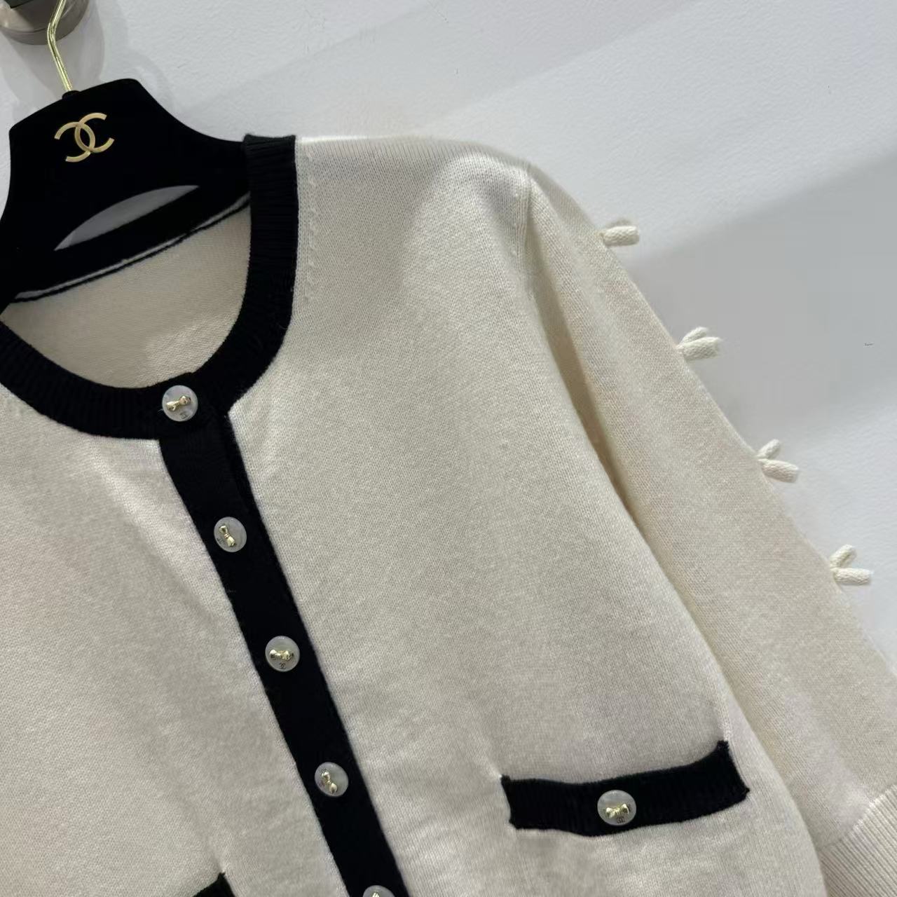 25 Bow decoration cashmere knitted cardigan