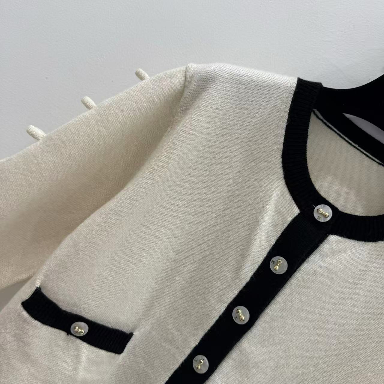 25 Bow decoration cashmere knitted cardigan