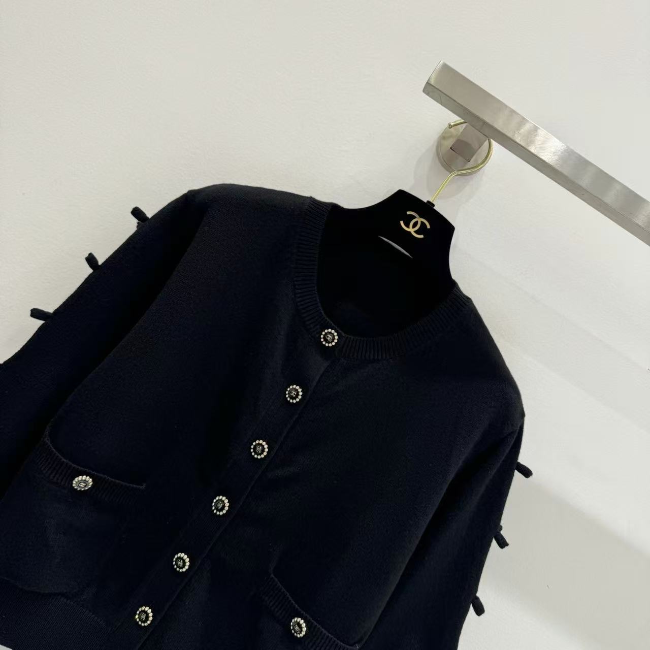 25 Bow decoration cashmere knitted cardigan