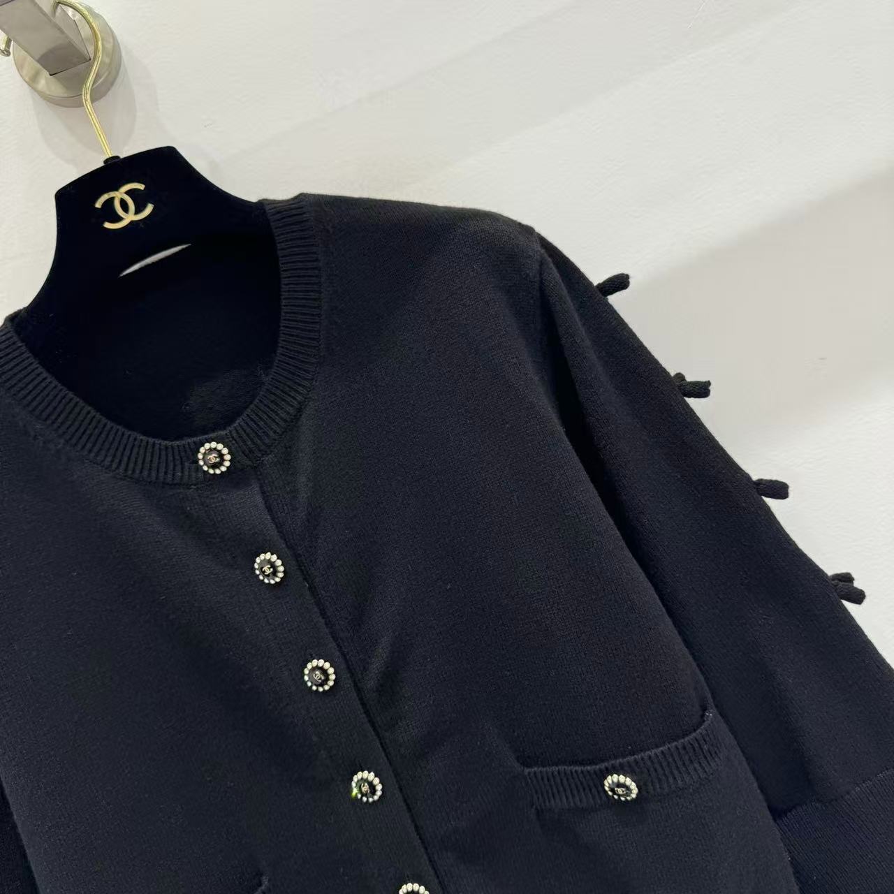 25 Bow decoration cashmere knitted cardigan