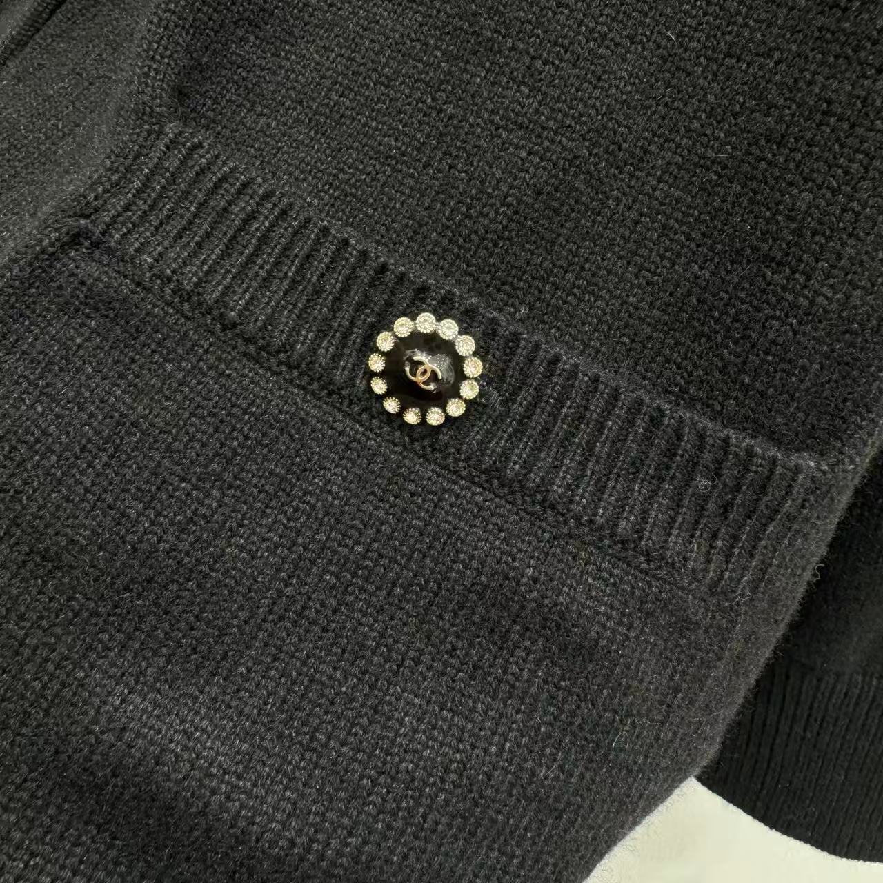 25 Bow decoration cashmere knitted cardigan