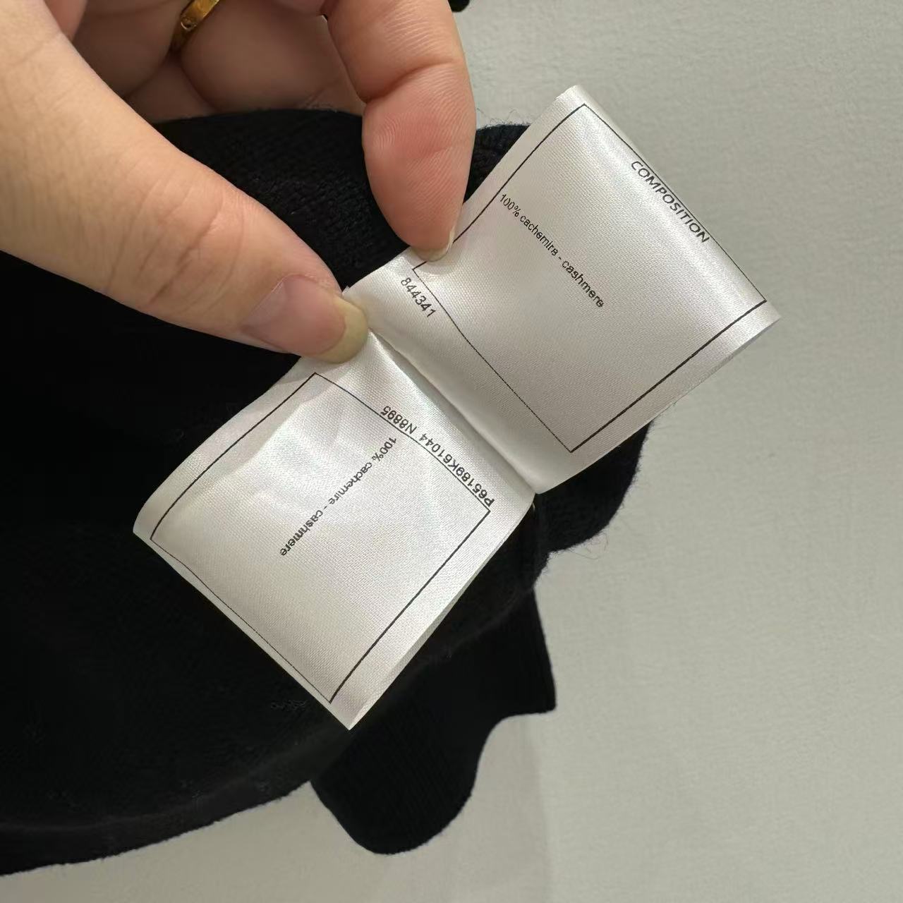 25 Bow decoration cashmere knitted cardigan