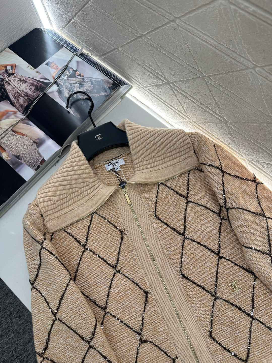 Lapel Diamond Chain Knit Cardigan