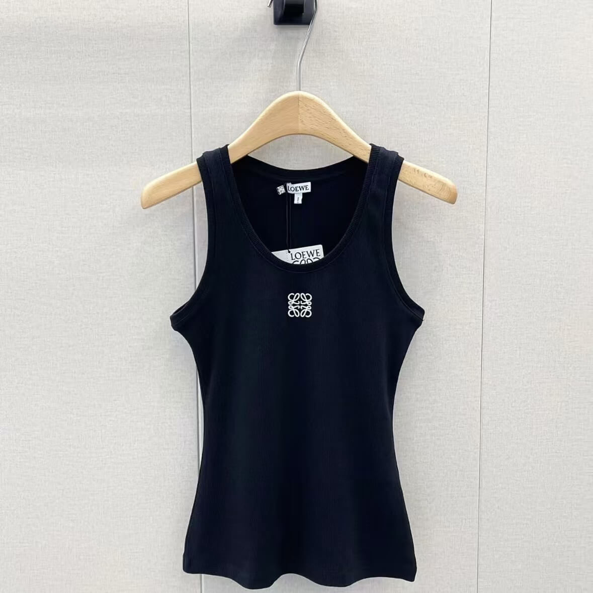 Trendy Embroidered U-Neck Vest