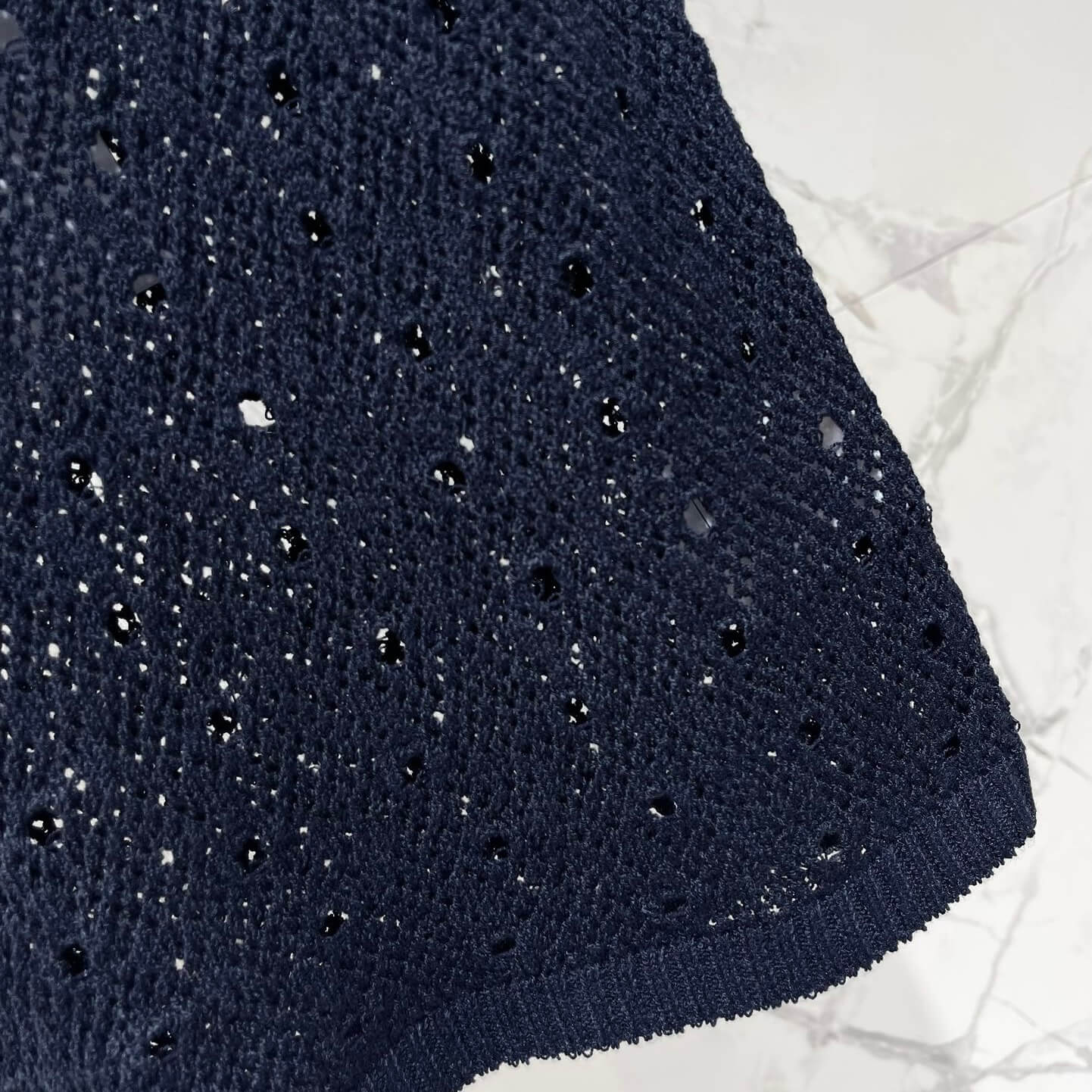 Minimalist Wave-Edge Cut-Out Vest